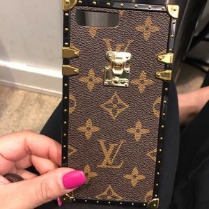 7/8 iPhone plus case.